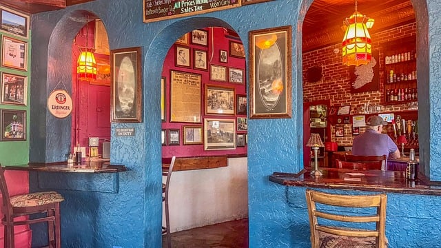 bar